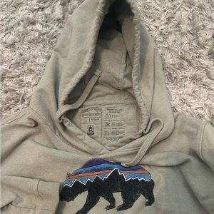 Women’s Patagonia Sweatshirt